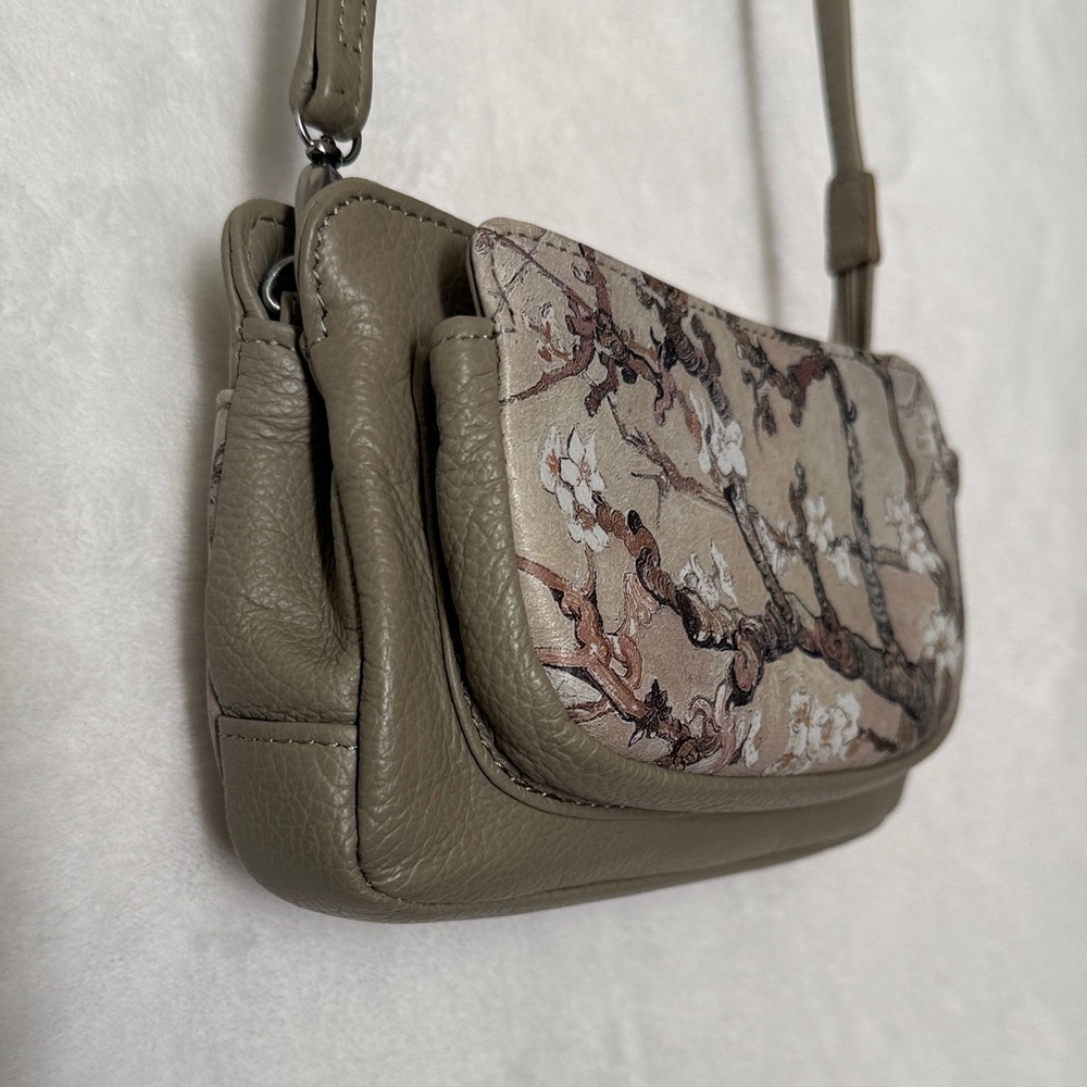 JEON ICON Los Angeles Leather Van Gogh Almond Blossom Art Wear Crossbody - Picture 4 of 12